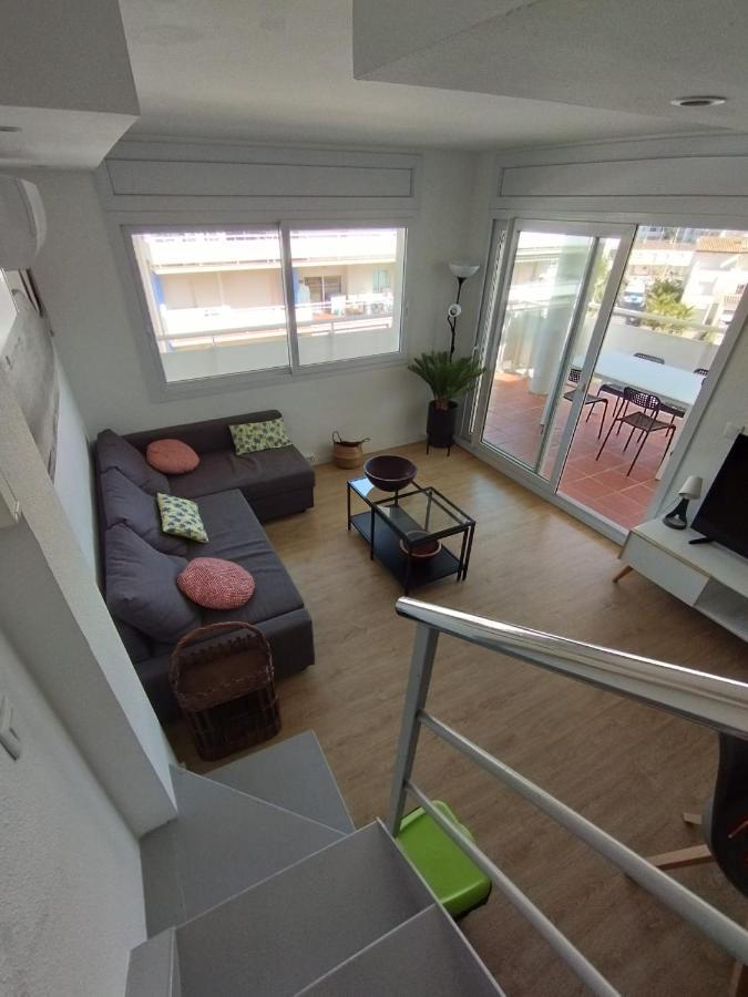Atico Terrace: Mountain & Marina Views with Pool Apartment Roses Exterior photo