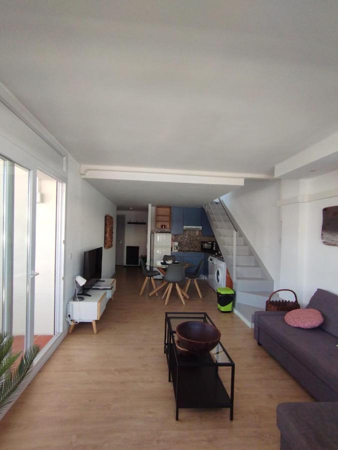 Atico Terrace: Mountain & Marina Views with Pool Apartment Roses Exterior photo
