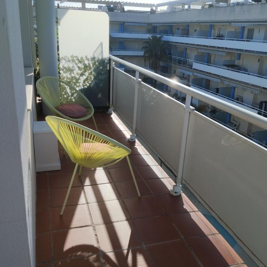 Atico Terrace: Mountain & Marina Views with Pool Apartment Roses Exterior photo